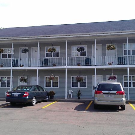 Midtown Motel & Suites Moncton Extérieur photo
