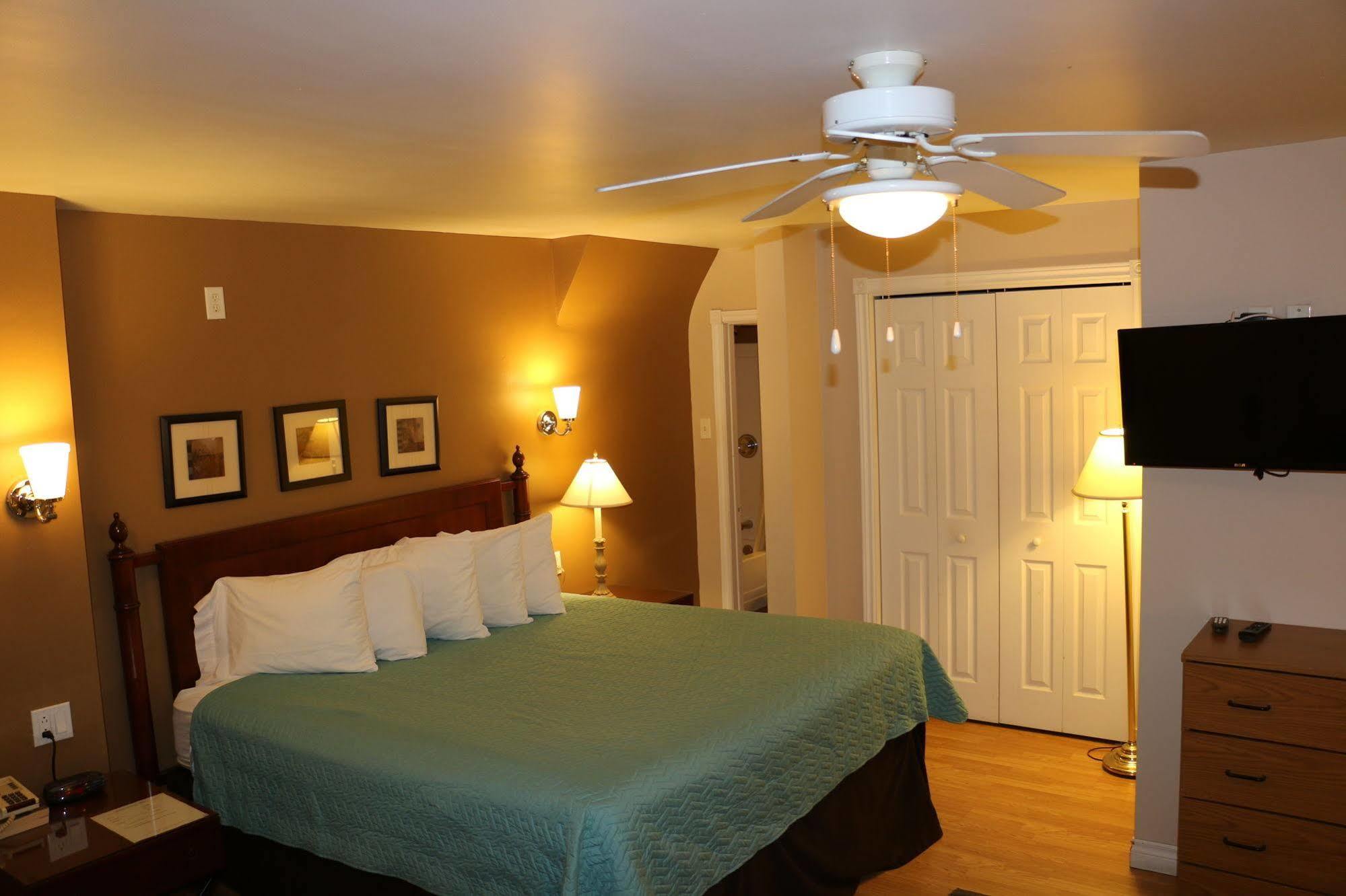 Midtown Motel & Suites Moncton Extérieur photo