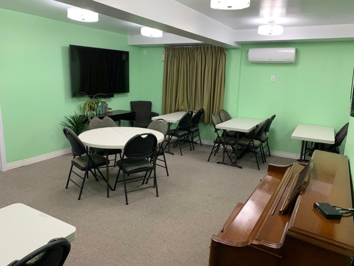 Midtown Motel & Suites Moncton Extérieur photo